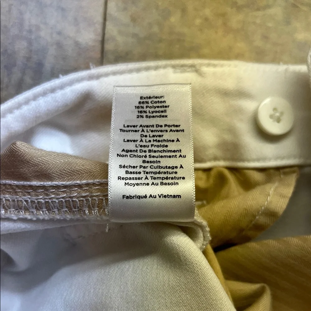 Talbots Women’s Sailor White Button-Accent Trousers Size 2 Wide Leg Jean - Picture 12 of 12